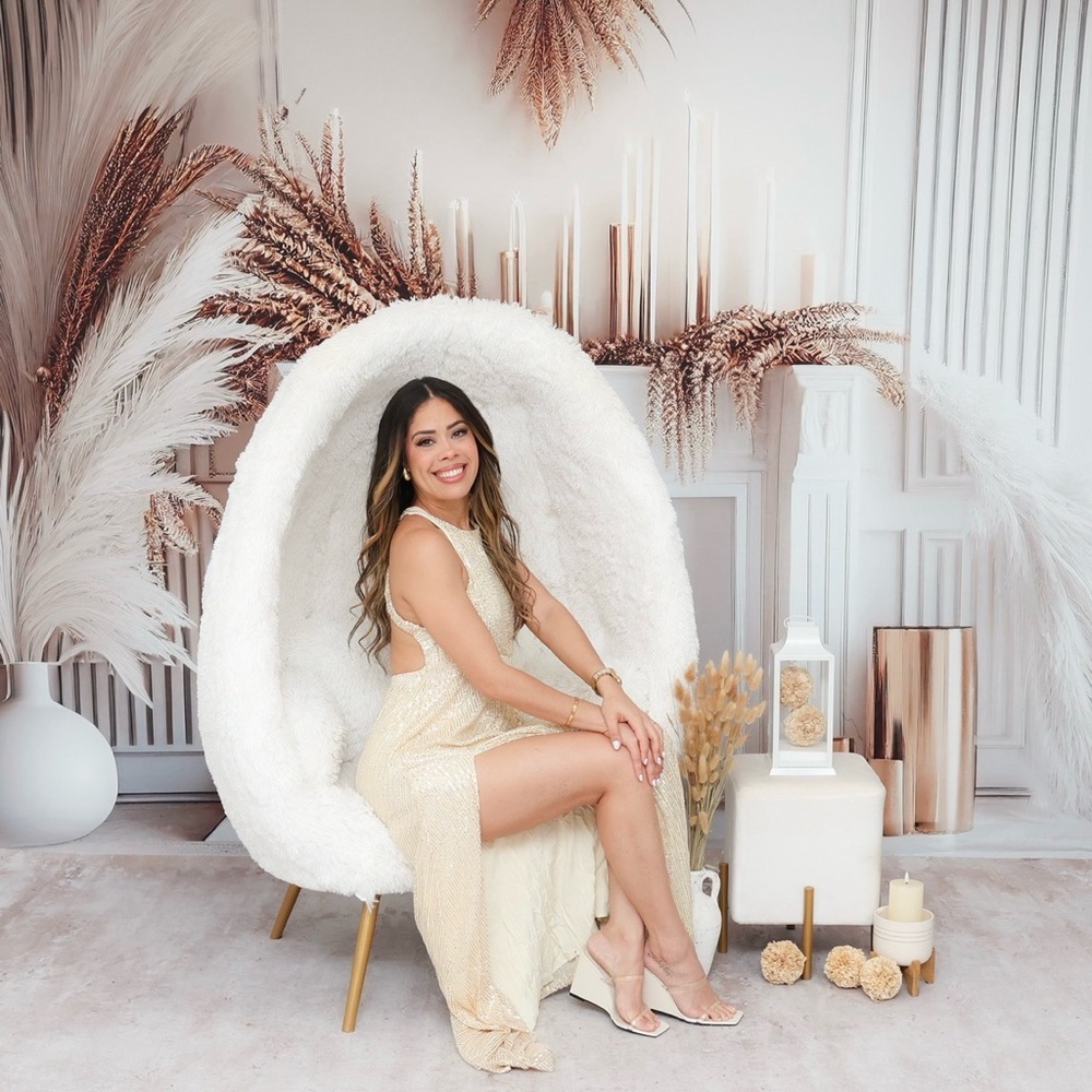 Valija Elegant Cream / Gold  Dress